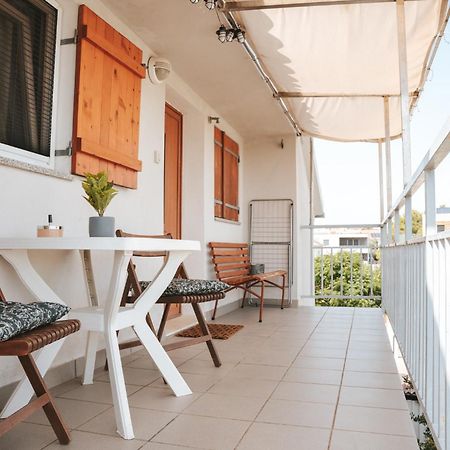 Morena Lägenhet Vodice Exteriör bild