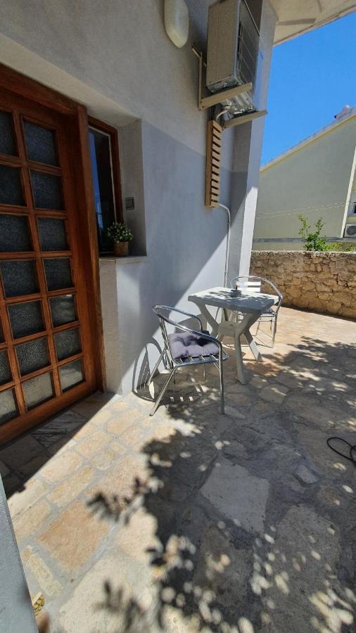 Morena Lägenhet Vodice Exteriör bild